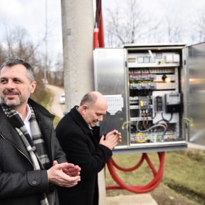Пуштена у функцију новоизграђена трафо-станица у Боровцима Пуштена у функцију новоизграђена трафо-станица у Боровцима