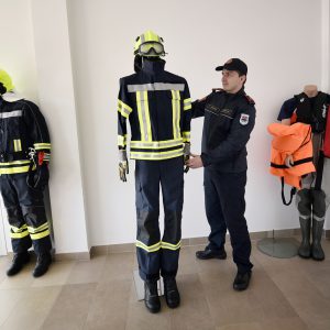 Промоција нових униформи бањалучких ватрогасаца