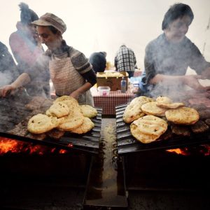 Више од 10.000 посјетилаца, поједено 8.500 порција ћевапа Више од 10.000 посјетилаца, поједено 8.500 порција ћевапа