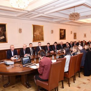 Кредит или обвезнице: Пет милиона за пет највећих пројеката