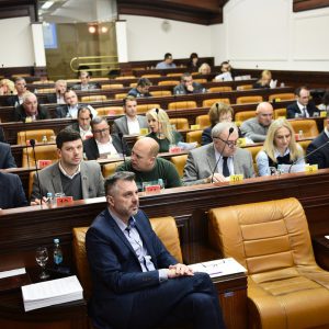 Усвојенa Омладинска политика Усвојенa Омладинска политика