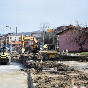 Милион марака за спајање Источног и Западног транзита