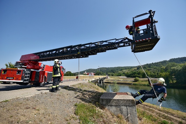  Фото архива