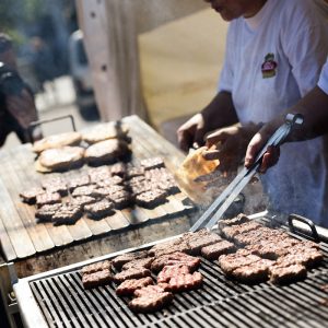 „Ћевап фест“ у бројкама: 20.000 посјетилаца, 13.000 порција „Ћевап фест“ у бројкама: 20.000 посјетилаца, 13.000 порција