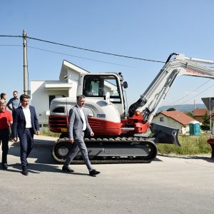 Старчевица велико градилиште: Тузланска ускоро на канализационој мрежи Старчевица велико градилиште: Тузланска ускоро на канализационој мрежи