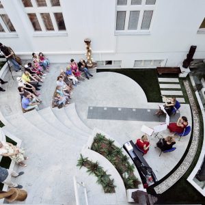 „Флутете“ наступиле у атријуму Градске управе