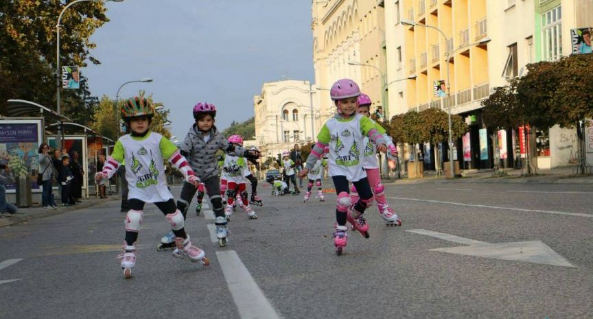  Фото архива