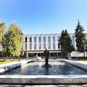 Дотрајала фонтана испред Народне скупштине ускоро у новом руху