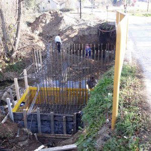 Драгочај: Почело проширење моста преко Иваштанке