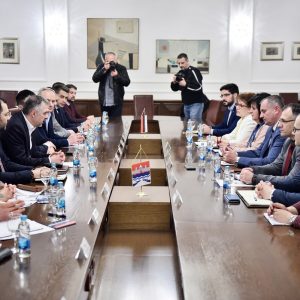 Уз помоћ Владе РС: Нови пут преко Лауша од 2,5 милиона КМ Уз помоћ Владе РС: Нови пут преко Лауша од 2,5 милиона КМ