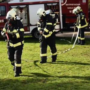 Ватрогасна бригада: За дан 15 интервенција због паљења ниског растиња