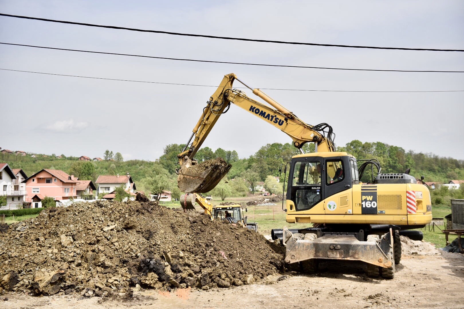  Интензивни радови на градњи пута према Мотикама