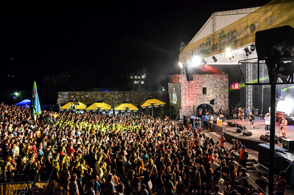  Фото архива