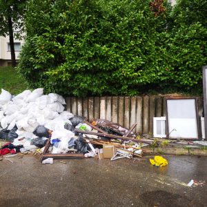 Пријавите суграђане који стварају дивље депоније