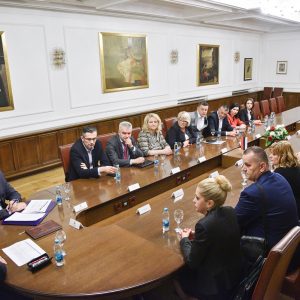 Наставља се акција: 600.000 КМ за обнову 16 школа Наставља се акција: 600.000 КМ за обнову 16 школа