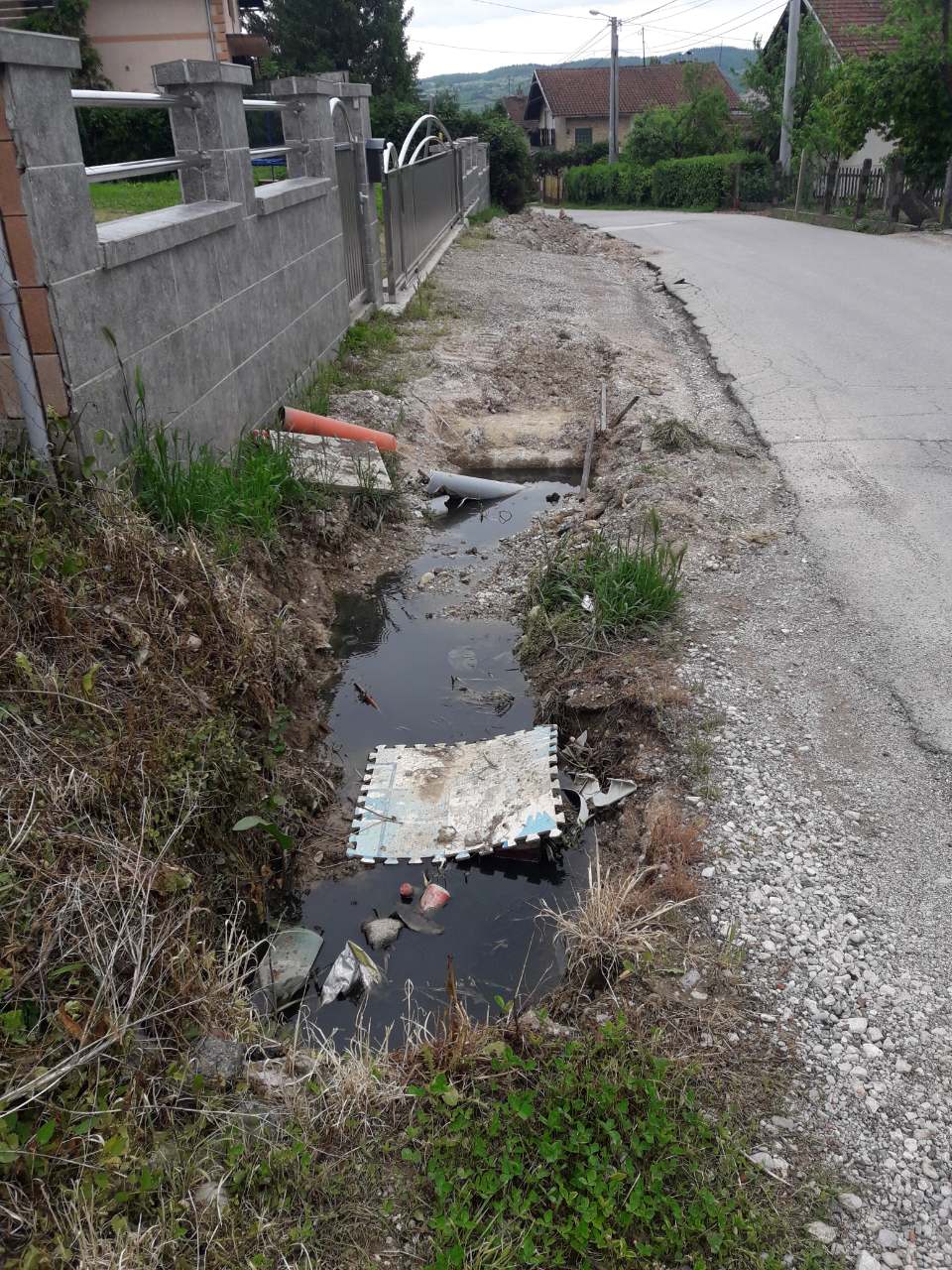  Улица Ненада Костића - прије чишћења