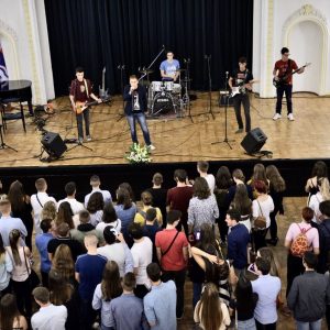 „Прослава пунољетства” 8. маја „Прослава пунољетства” 8. маја