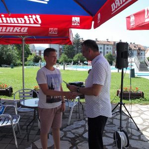 Најбољим основцима бесплатне карте за „Аквану“