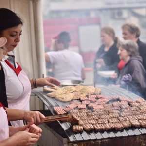 „Ћевап фест“ оборио све рекорде: „Плануло“ више од 13.500 порција!