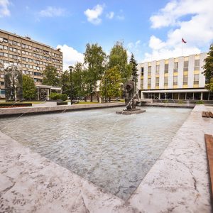 Обновљена фонтана испред Народне скупштине Обновљена фонтана испред Народне скупштине