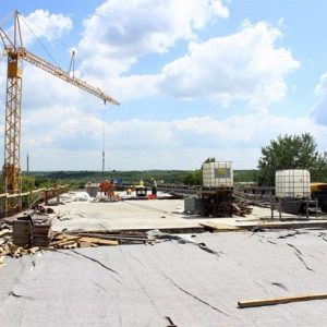 Активно 90 великих градилишта