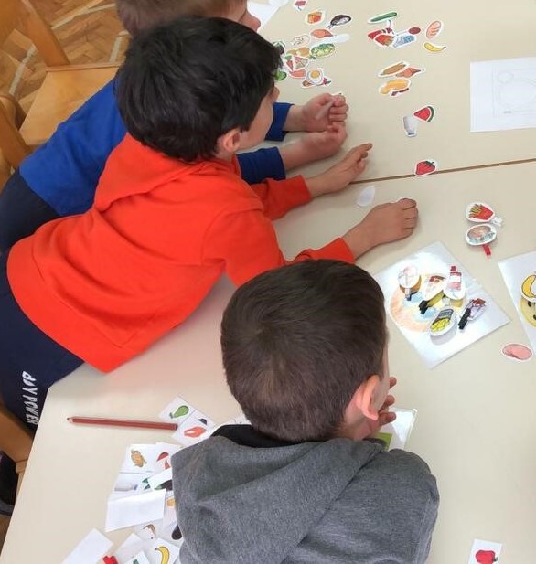  Фото илустрација