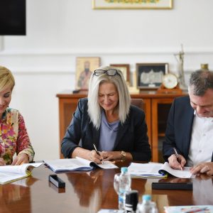 Помоћ за дјецу из 20 породица