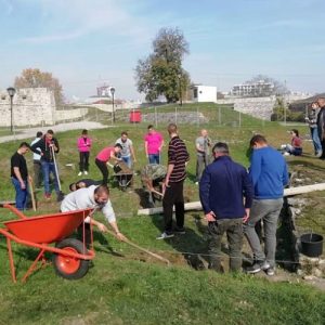 „Школа археологије“: Студенти уређују Кастел