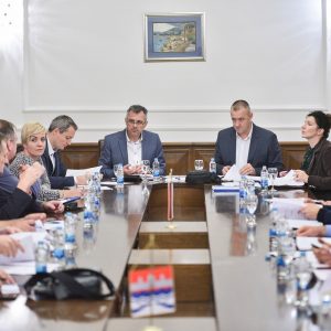 Покренута израда стратегије безбједности Покренута израда стратегије безбједности