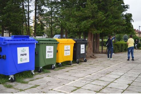  Фото илустрација