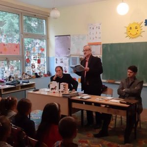 Писци из читанке и лектире у посјети сеоским и подручним основним школама Писци из читанке и лектире у посјети сеоским и подручним основним школама