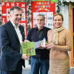 „Бања Лука људског лица“: Центру „Заштити ме“ уручен дидактички материјал „Бања Лука људског лица“: Центру „Заштити ме“ уручен дидактички материјал