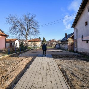 Нова игралишта: При крају радови на Лаушу, ускоро и у Ади