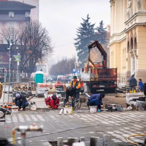 Поплочана пјешачка зона поред Банског двора Поплочана пјешачка зона поред Банског двора