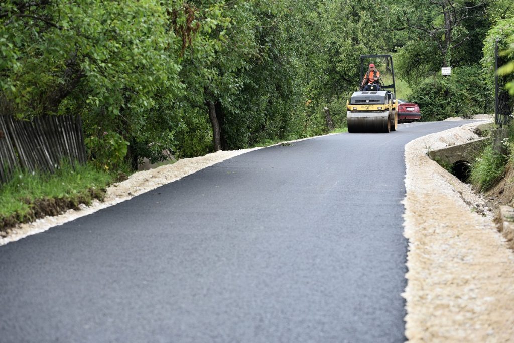  Фото архива