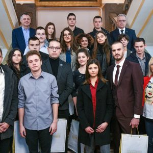 Светосавске награде за најбоље средњошколце Светосавске награде за најбоље средњошколце