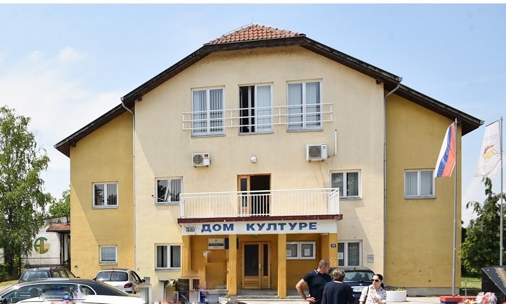  Фото архива