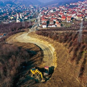 Побијени шипови за вијадукт на “Паралели” Побијени шипови за вијадукт на “Паралели”