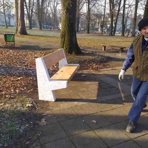 Нових 50 клупа за одмор Нових 50 клупа за одмор