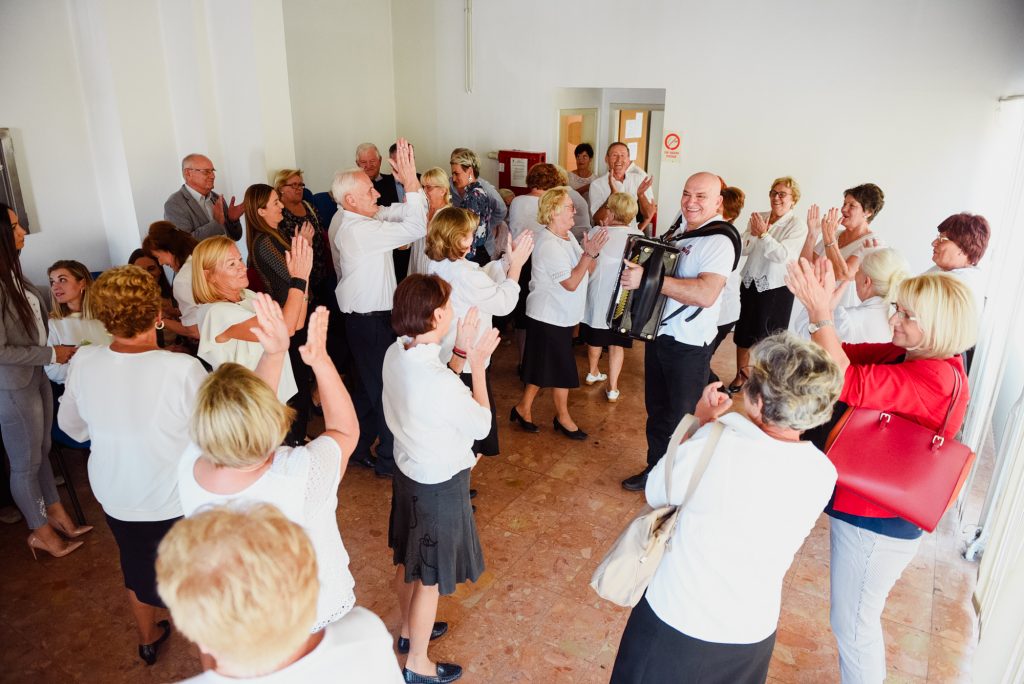  Фото архива