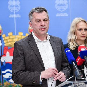 Радојичић: Захвалност суграђанима због исказане одговорности и дисциплине Радојичић: Захвалност суграђанима због исказане одговорности и дисциплине