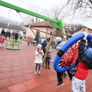 Novo igralište u Lazarevu