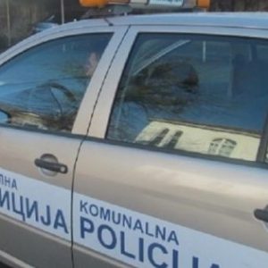 Kомунална полиција у контроли особа у изолацији