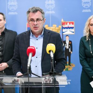 Радојичић: Стање под контролом, али рестрикције и даље на снази