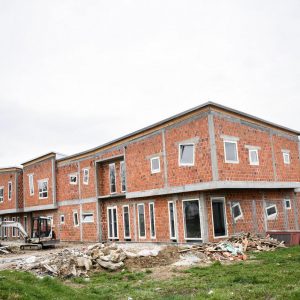 Лазарево: Упркос епидемиолошкој кризи, настављени радови на вртићу