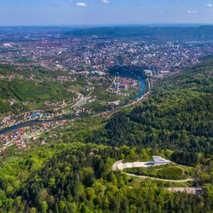 На конкурс за идејно рјешење видиковца на Бањ брду стигло десет радова