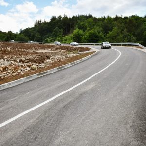 Нови пут и расвјета у Љубачеву Нови пут и расвјета у Љубачеву