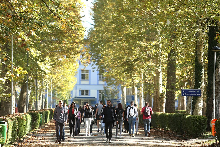  Фото архива