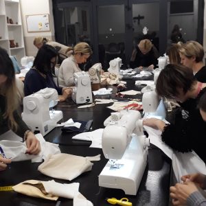 Будуће предузетнице: Израду рукотворина савладале 62 полазнице