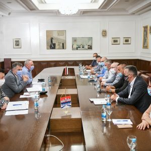 Договорено са превозницима: Цијена ђачке карте нижа за 10 КМ Договорено са превозницима: Цијена ђачке карте нижа за 10 КМ